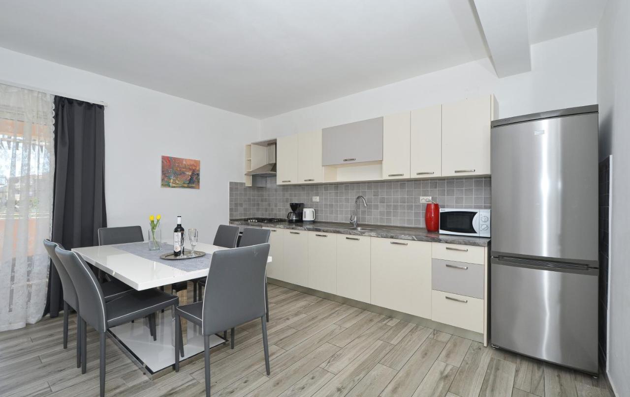 Apartments Luciano Seget Vranjica Εξωτερικό φωτογραφία